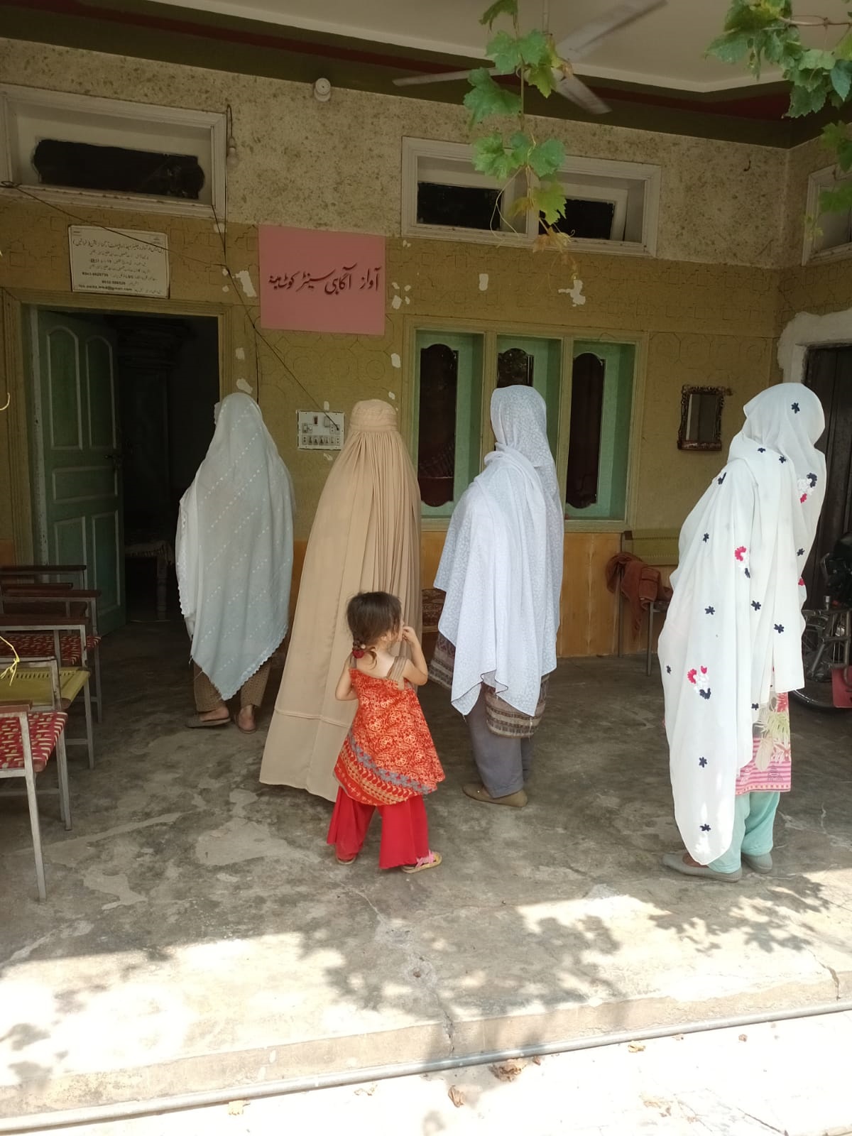 Community visiting AAC Centers (1)